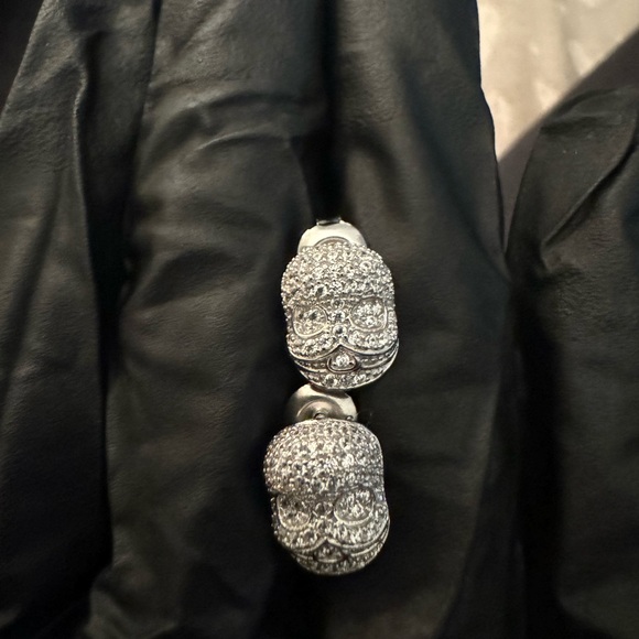 NEW. Santa Clause earrings.AAA rate cubic zirconia. 925 Italian sterling silver. - Picture 4 of 4